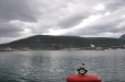 Tromsø: Blick von der Stadt mit Brücke, Eismeerkathedrale und Pingi